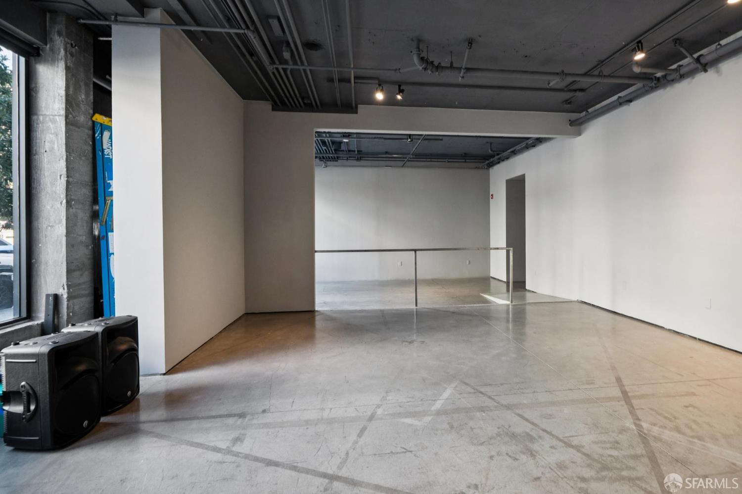 Detail Gallery Image 18 of 51 For 2405 Folsom St #1-4,  San Francisco,  CA 94110 - – Beds | – Baths