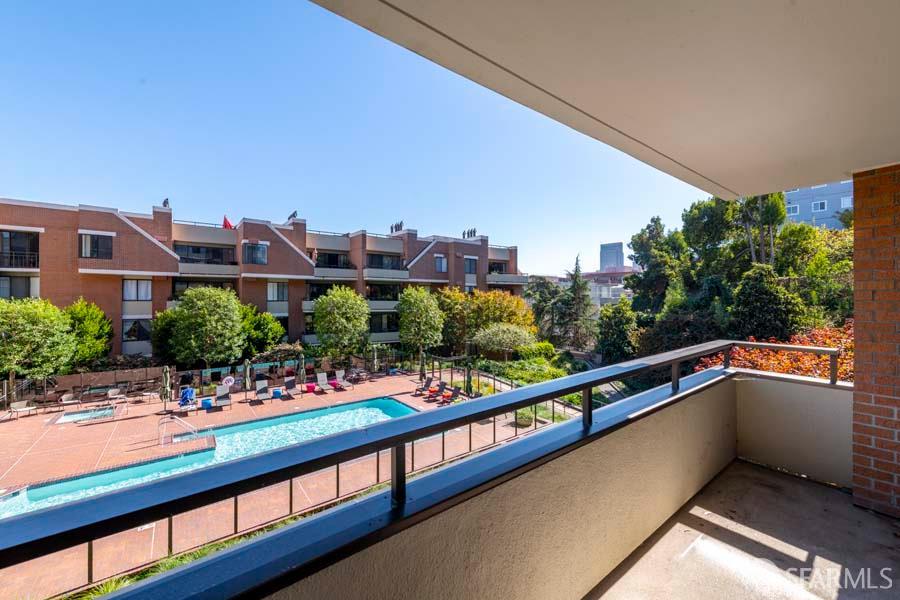 Detail Gallery Image 25 of 31 For 101 Lombard St 307w,  San Francisco,  CA 94111 - 2 Beds | 2 Baths