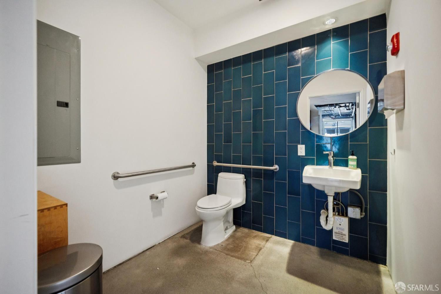 Detail Gallery Image 46 of 51 For 2405 Folsom St #1-4,  San Francisco,  CA 94110 - – Beds | – Baths