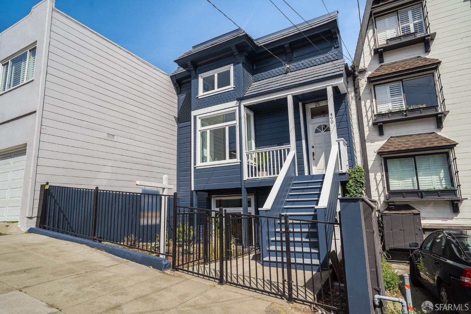 Detail Gallery Image 2 of 22 For 490 Clipper St #492,  San Francisco,  CA 94114 - 2 Beds | 1 Baths