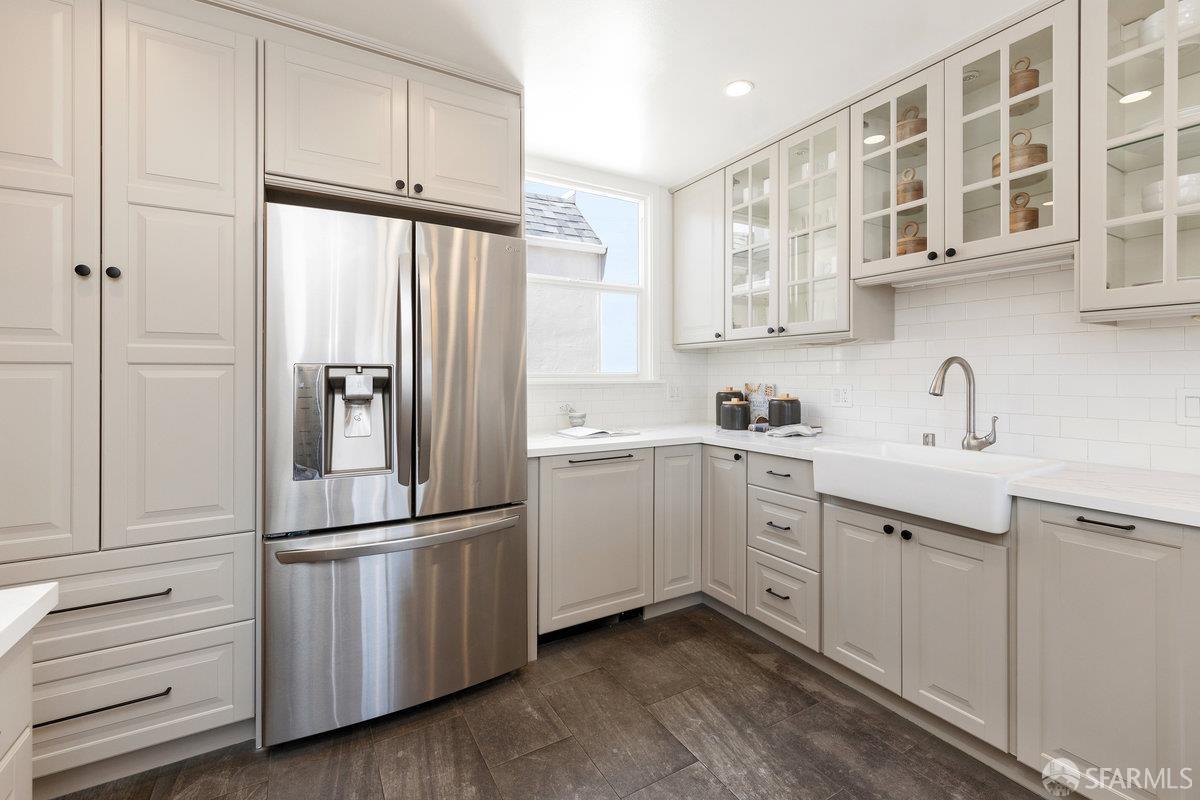 Detail Gallery Image 20 of 50 For 2591 39th Ave, San Francisco,  CA 94116 - 3 Beds | 2 Baths