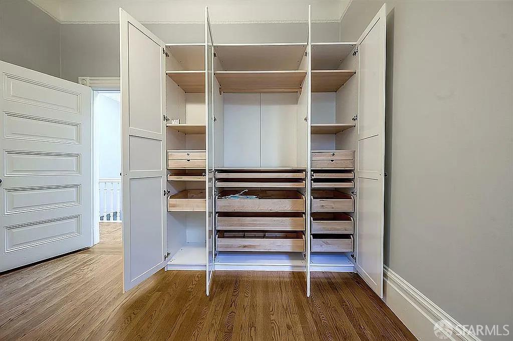 Detail Gallery Image 7 of 18 For 1241 Fulton St, San Francisco,  CA 94117 - 3 Beds | 2/1 Baths