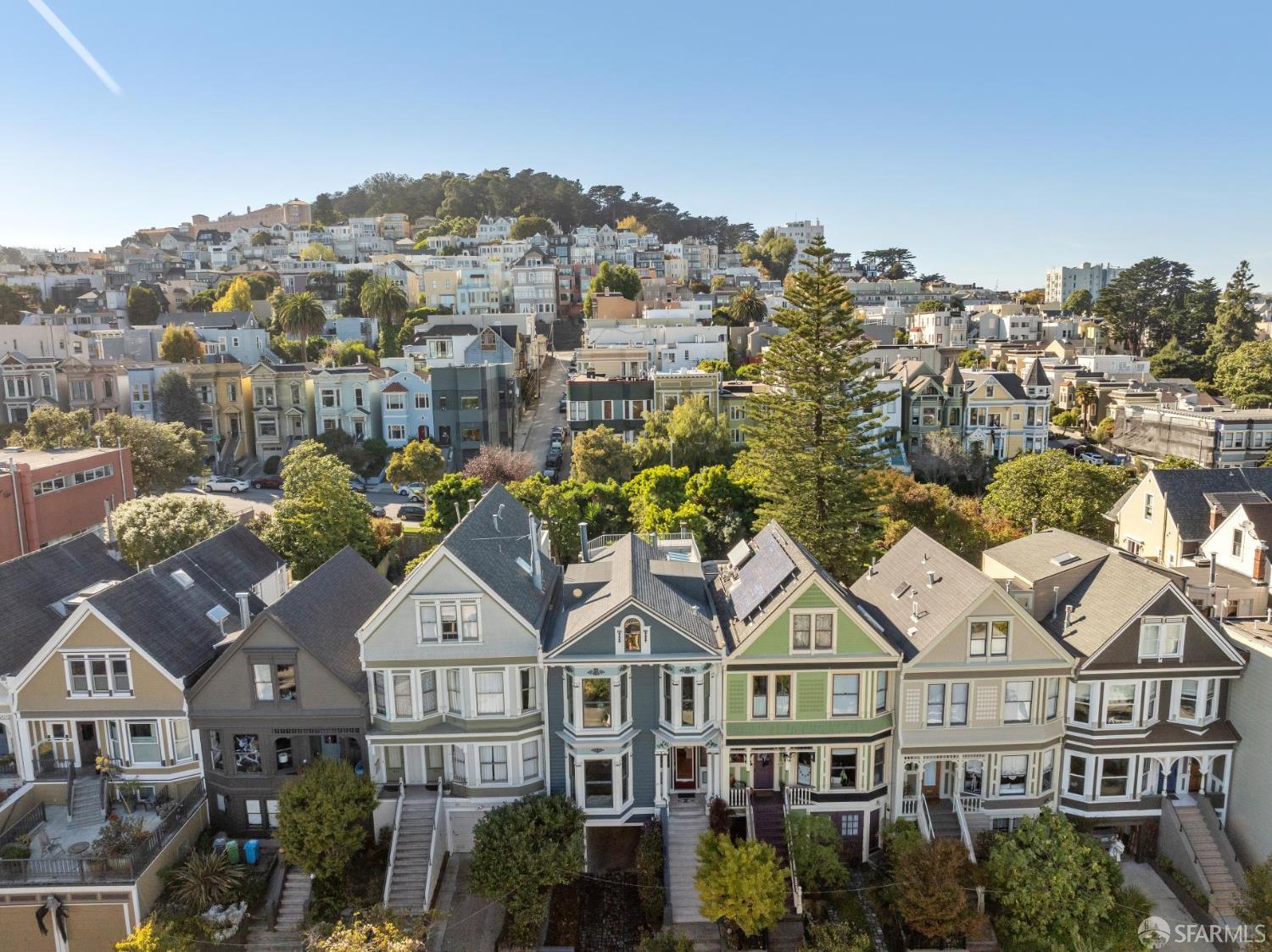 Detail Gallery Image 3 of 92 For 65 Carmelita St, San Francisco,  CA 94117 - 6 Beds | 3/1 Baths