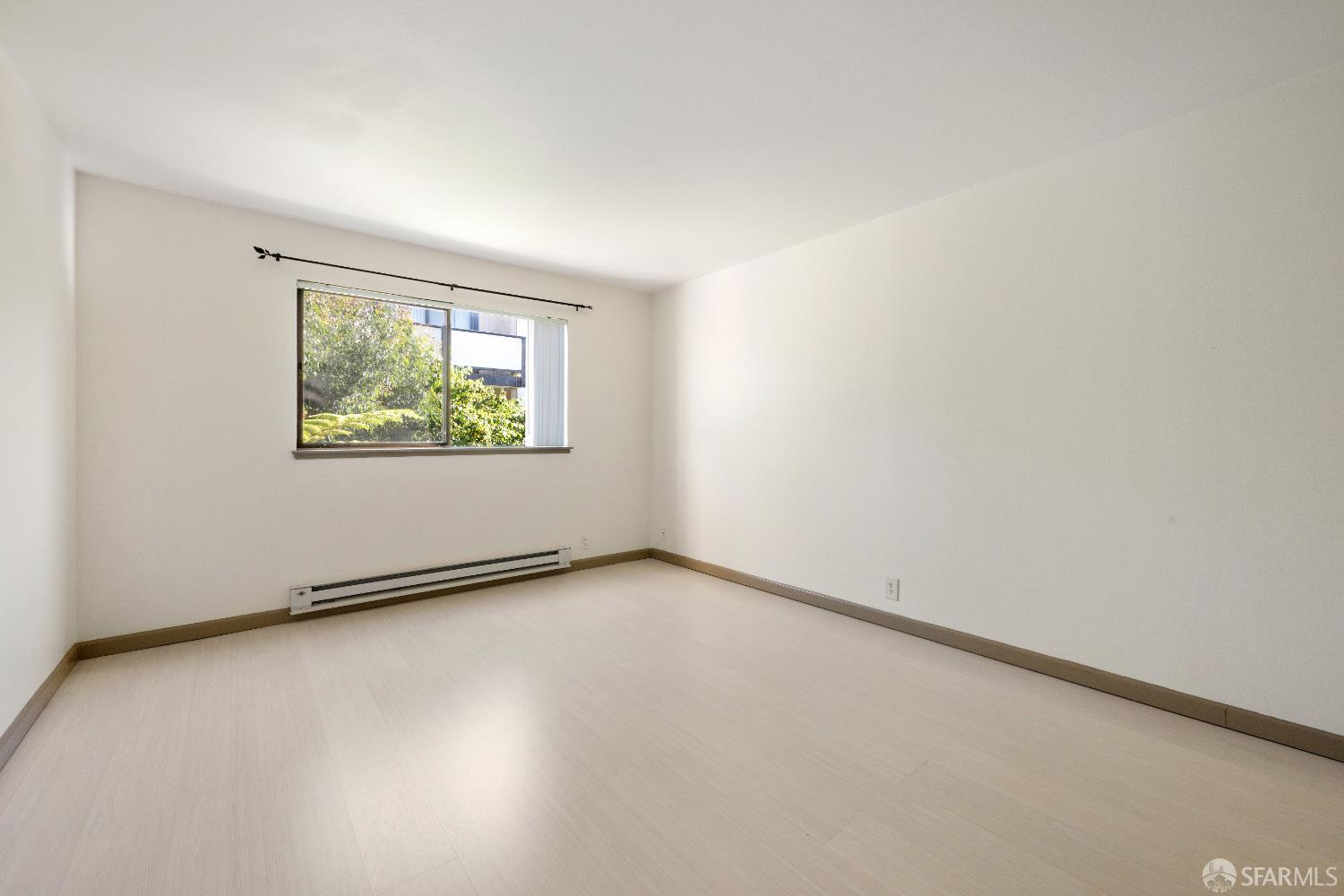 Detail Gallery Image 12 of 21 For 250 Willow Ave #421,  South San Francisco,  CA 94080 - 1 Beds | 1 Baths