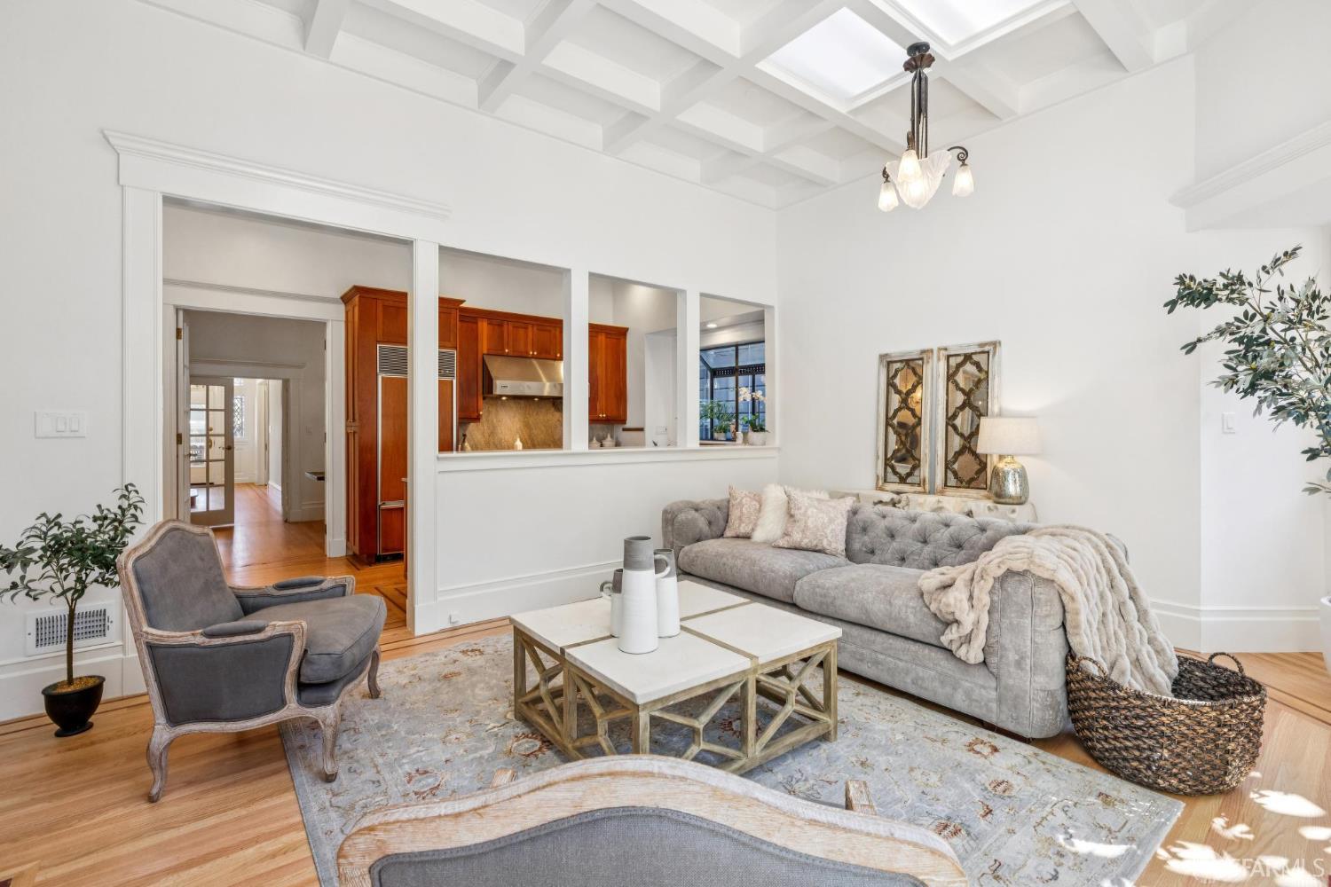 Detail Gallery Image 43 of 92 For 65 Carmelita St, San Francisco,  CA 94117 - 6 Beds | 3/1 Baths