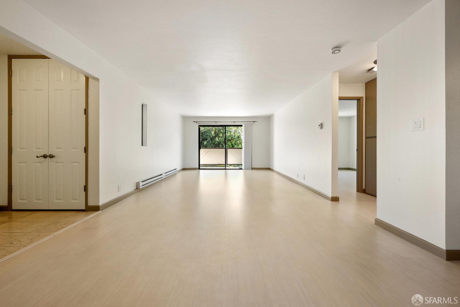 Detail Gallery Image 4 of 21 For 250 Willow Ave #421,  South San Francisco,  CA 94080 - 1 Beds | 1 Baths