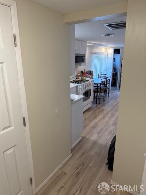 Detail Gallery Image 7 of 14 For 1700 El Camino Real 17-7, South San Francisco,  CA 94080 - 2 Beds | 1 Baths