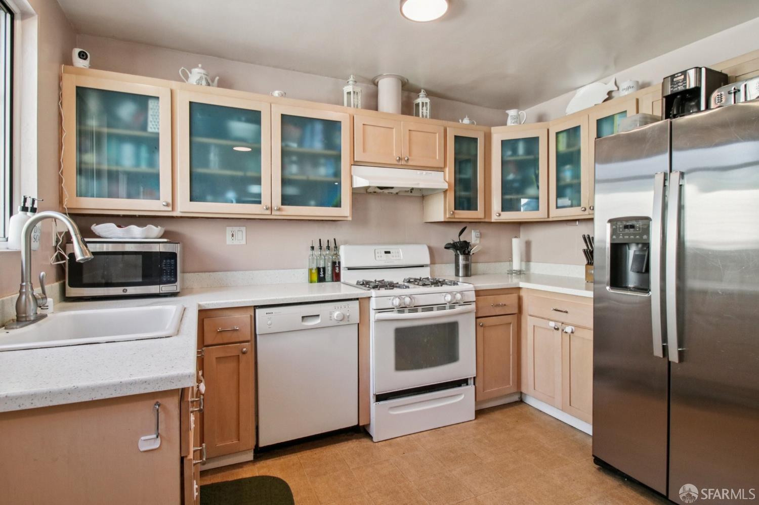 Detail Gallery Image 14 of 27 For 155 Georgia Ave, San Bruno,  CA 94066 - 2 Beds | 1 Baths