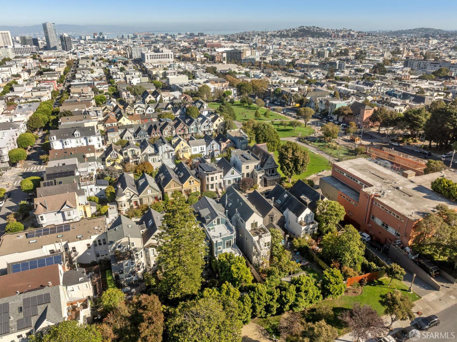 Detail Gallery Image 6 of 92 For 65 Carmelita St, San Francisco,  CA 94117 - 6 Beds | 3/1 Baths