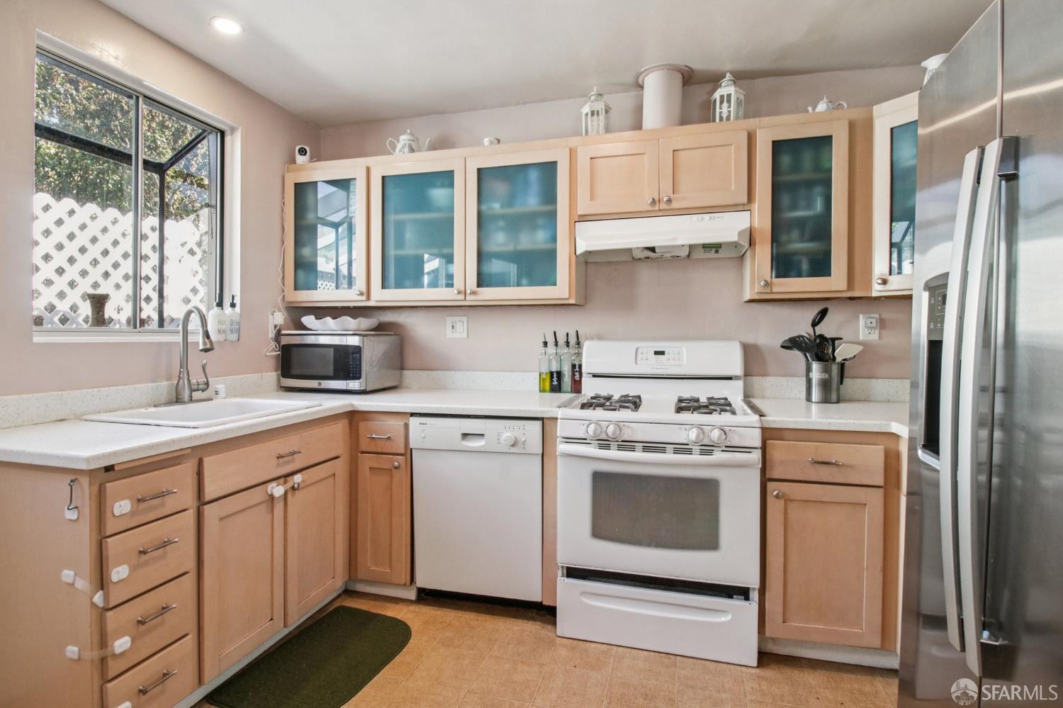 Detail Gallery Image 15 of 27 For 155 Georgia Ave, San Bruno,  CA 94066 - 2 Beds | 1 Baths