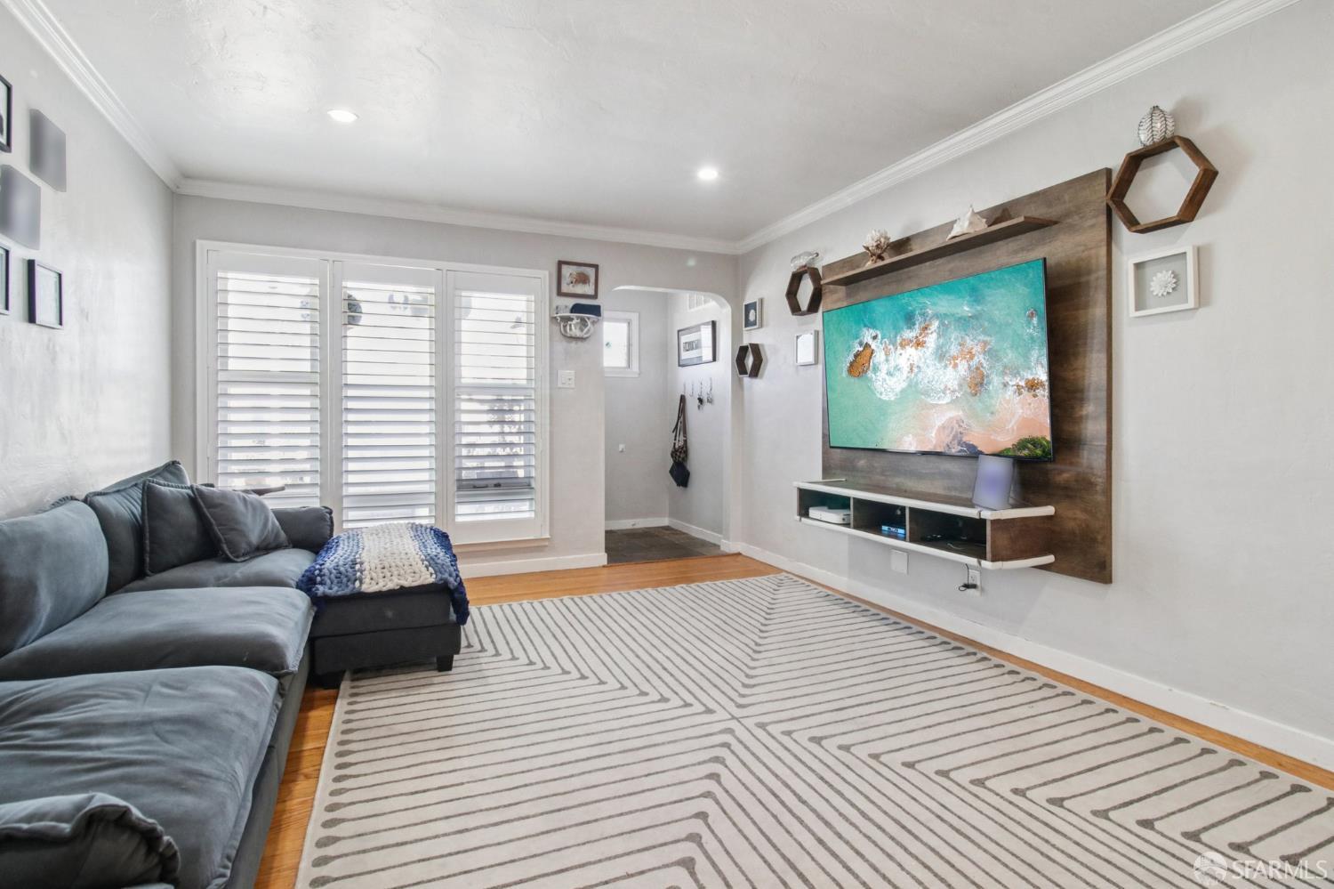 Detail Gallery Image 9 of 27 For 155 Georgia Ave, San Bruno,  CA 94066 - 2 Beds | 1 Baths