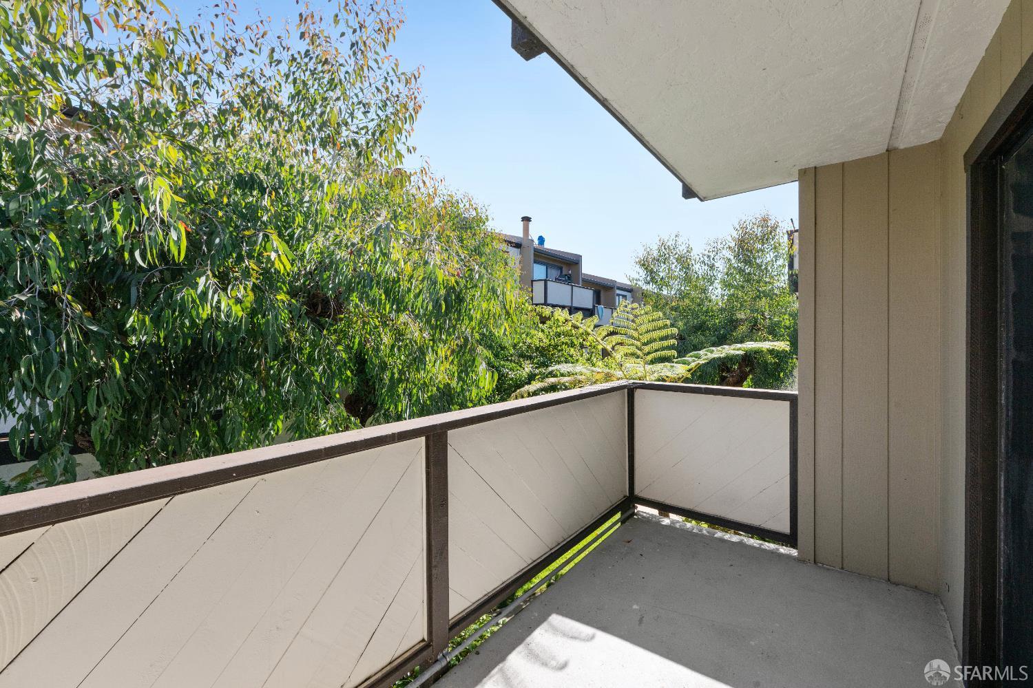 Detail Gallery Image 15 of 21 For 250 Willow Ave #421,  South San Francisco,  CA 94080 - 1 Beds | 1 Baths