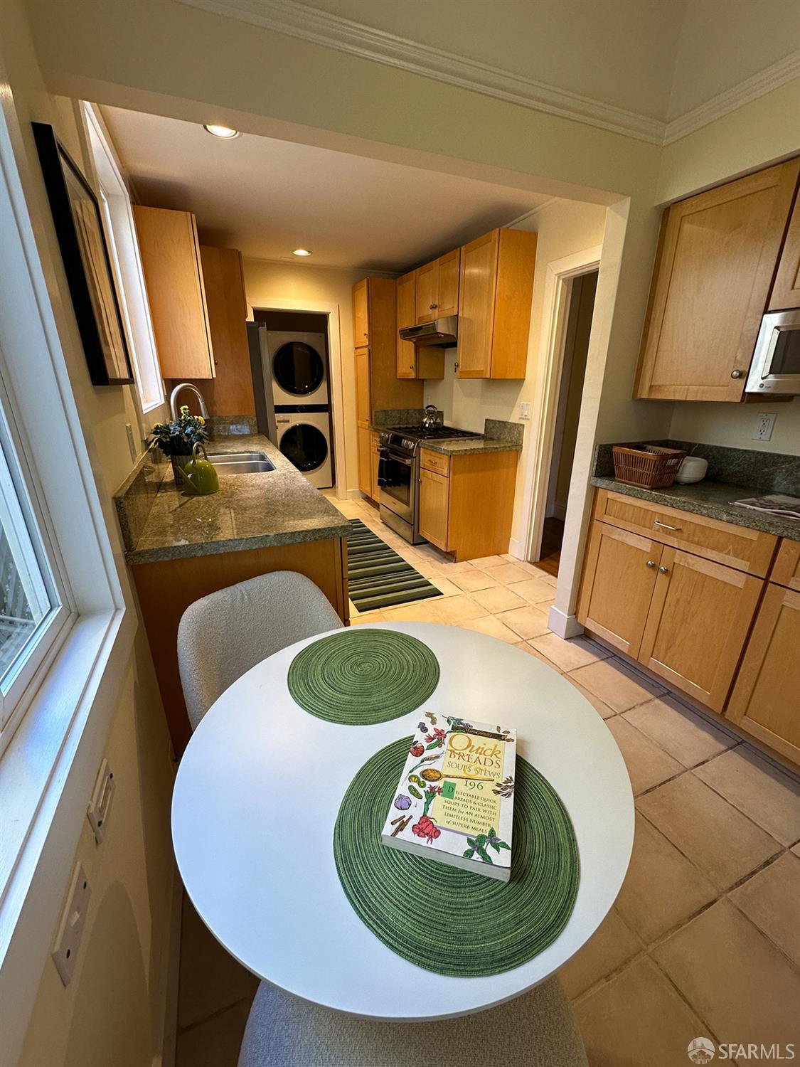 Detail Gallery Image 10 of 55 For 765 21st Ave, San Francisco,  CA 94121 - 4 Beds | 2/1 Baths