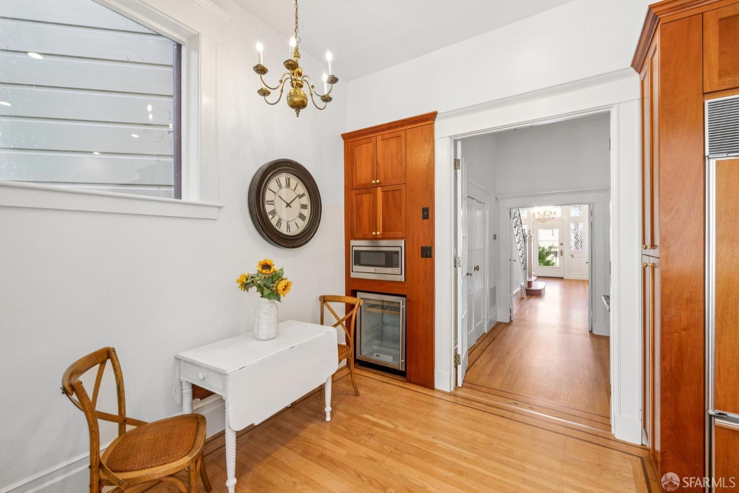 Detail Gallery Image 35 of 92 For 65 Carmelita St, San Francisco,  CA 94117 - 6 Beds | 3/1 Baths