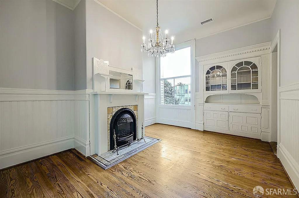 Detail Gallery Image 2 of 18 For 1241 Fulton St, San Francisco,  CA 94117 - 3 Beds | 2/1 Baths