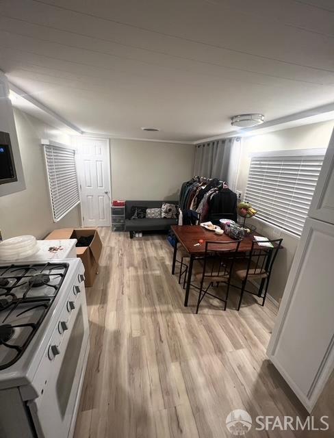 Detail Gallery Image 2 of 14 For 1700 El Camino Real 17-7, South San Francisco,  CA 94080 - 2 Beds | 1 Baths