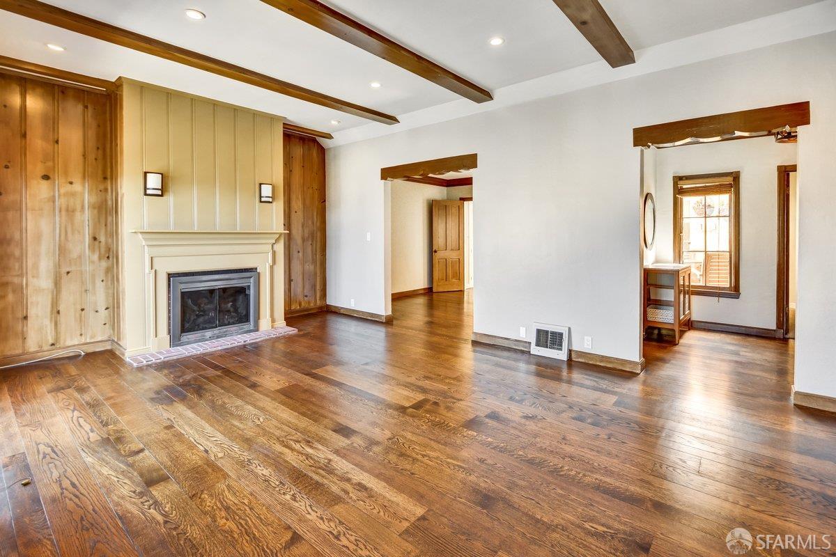 Detail Gallery Image 2 of 31 For 1770 17th Ave, San Francisco,  CA 94122 - 3 Beds | 2 Baths