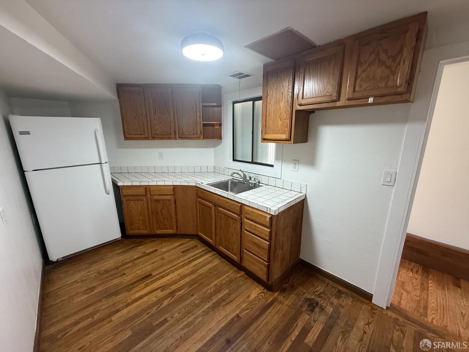 Detail Gallery Image 32 of 40 For 8122 Geary Blvd, San Francisco,  CA 94121 - 7 Beds | 5/1 Baths