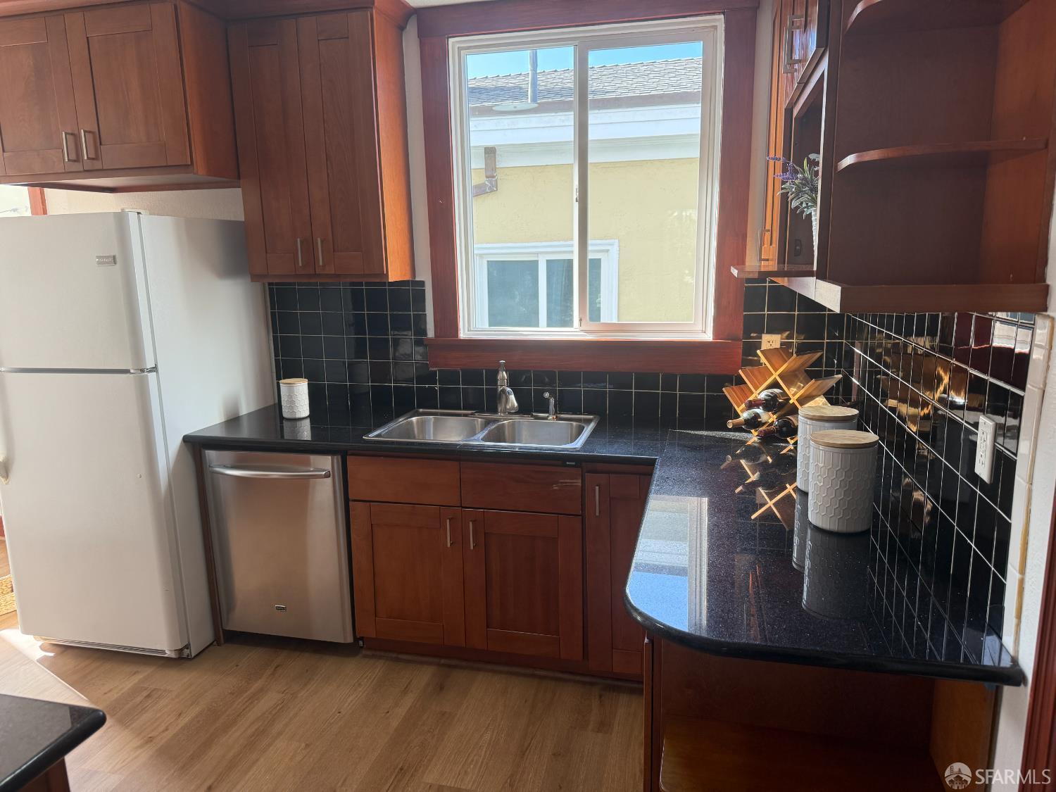 Detail Gallery Image 10 of 40 For 8122 Geary Blvd, San Francisco,  CA 94121 - 7 Beds | 5/1 Baths