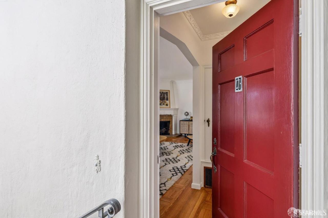 Front Image Thumbnail for SF425085573