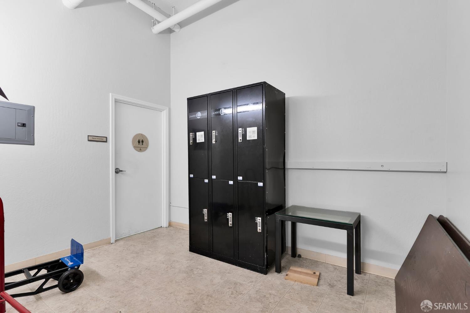 Photo #24: 425080082 Listing: Photo #24