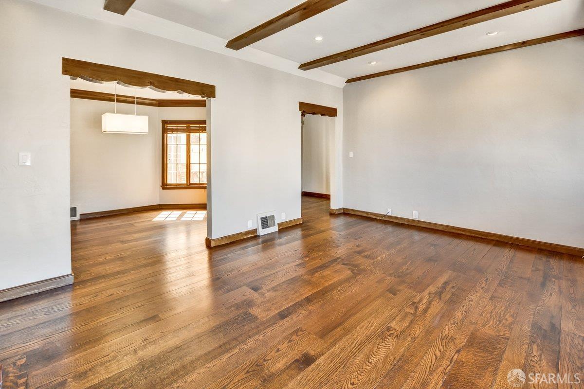 Detail Gallery Image 4 of 31 For 1770 17th Ave, San Francisco,  CA 94122 - 3 Beds | 2 Baths