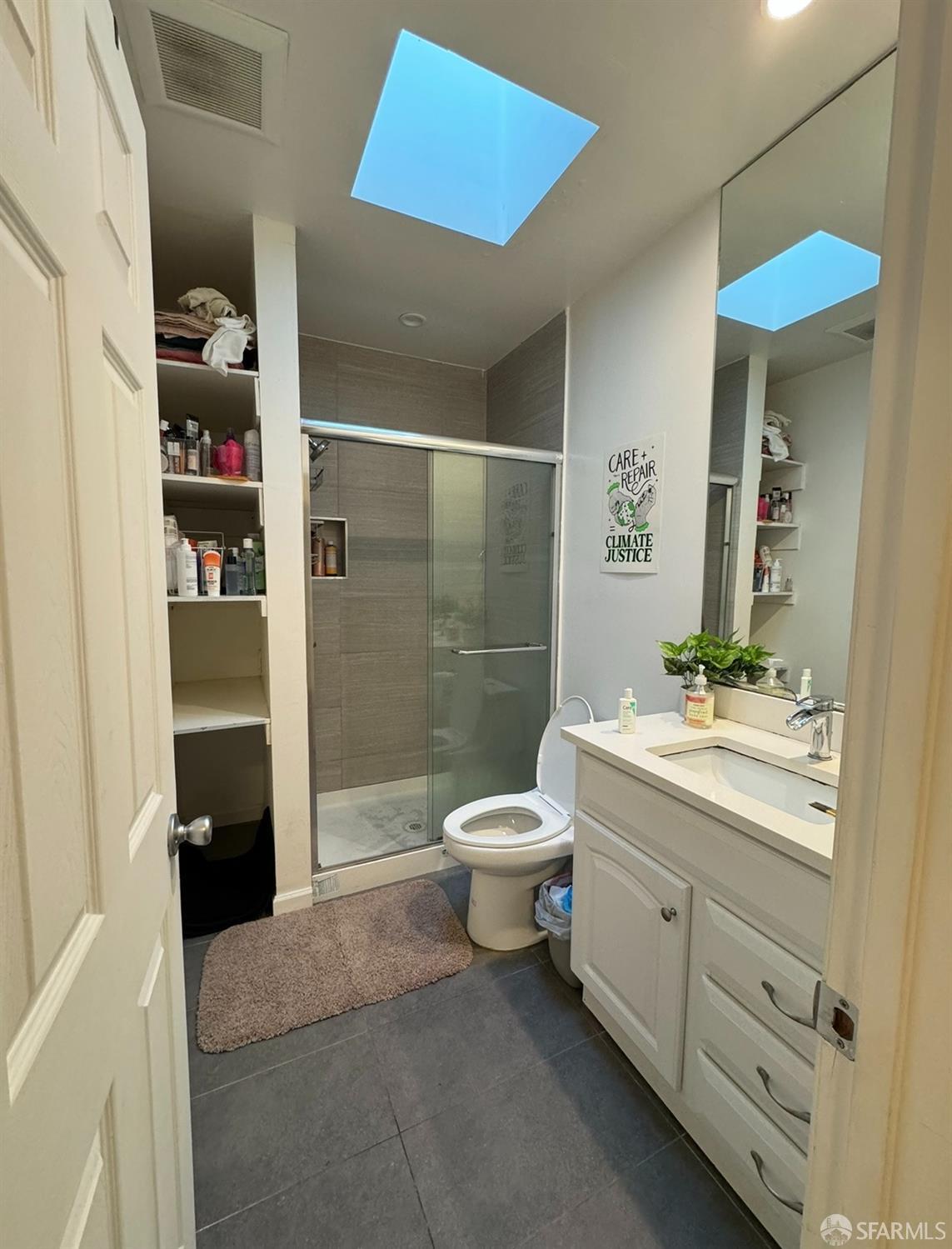 Detail Gallery Image 8 of 11 For 247 Brighton Ave, San Francisco,  CA 94112 - 1 Beds | 2 Baths