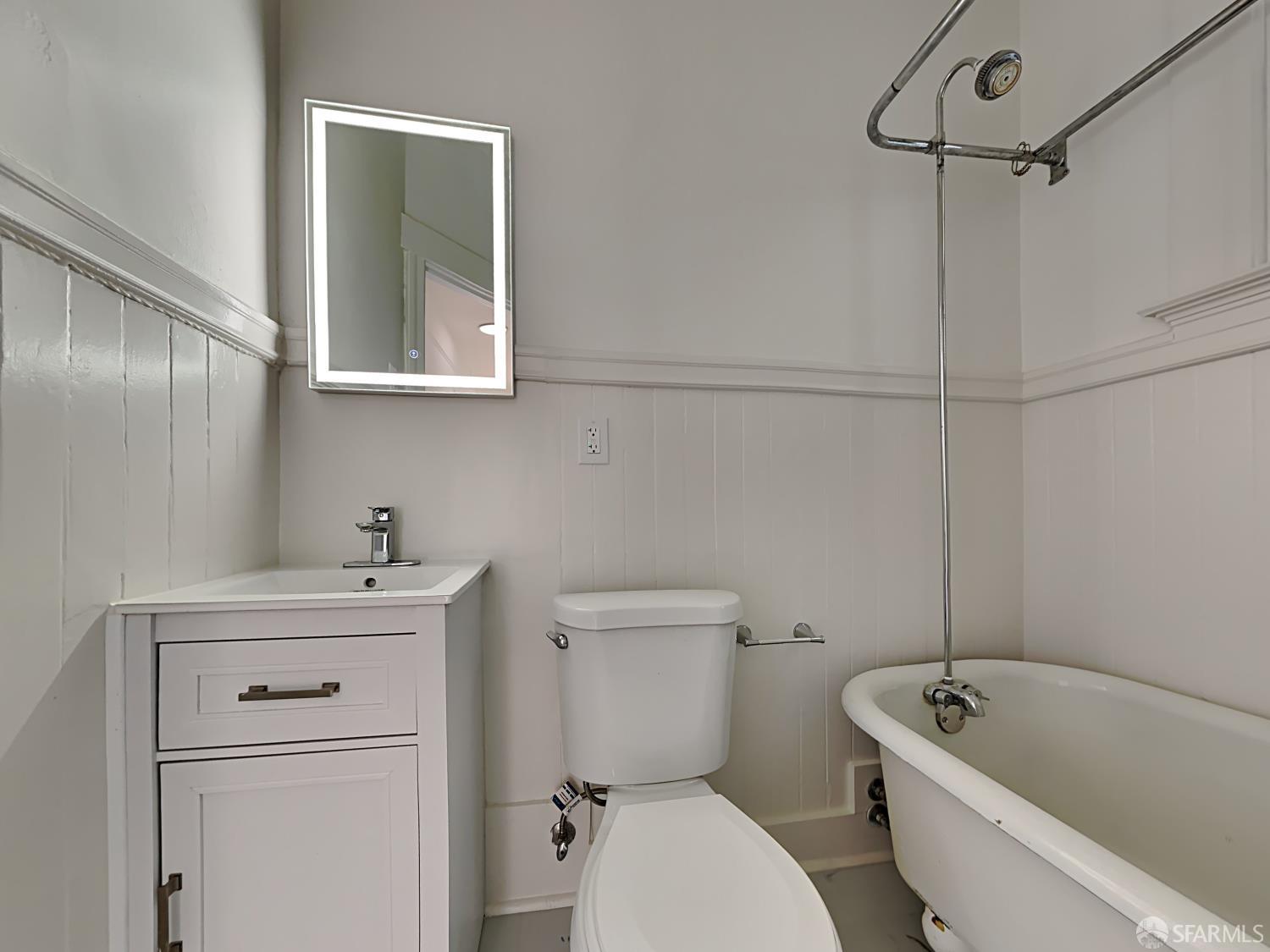 Detail Gallery Image 6 of 6 For 1158 Montgomery St, San Francisco,  CA 94133 - – Beds | – Baths