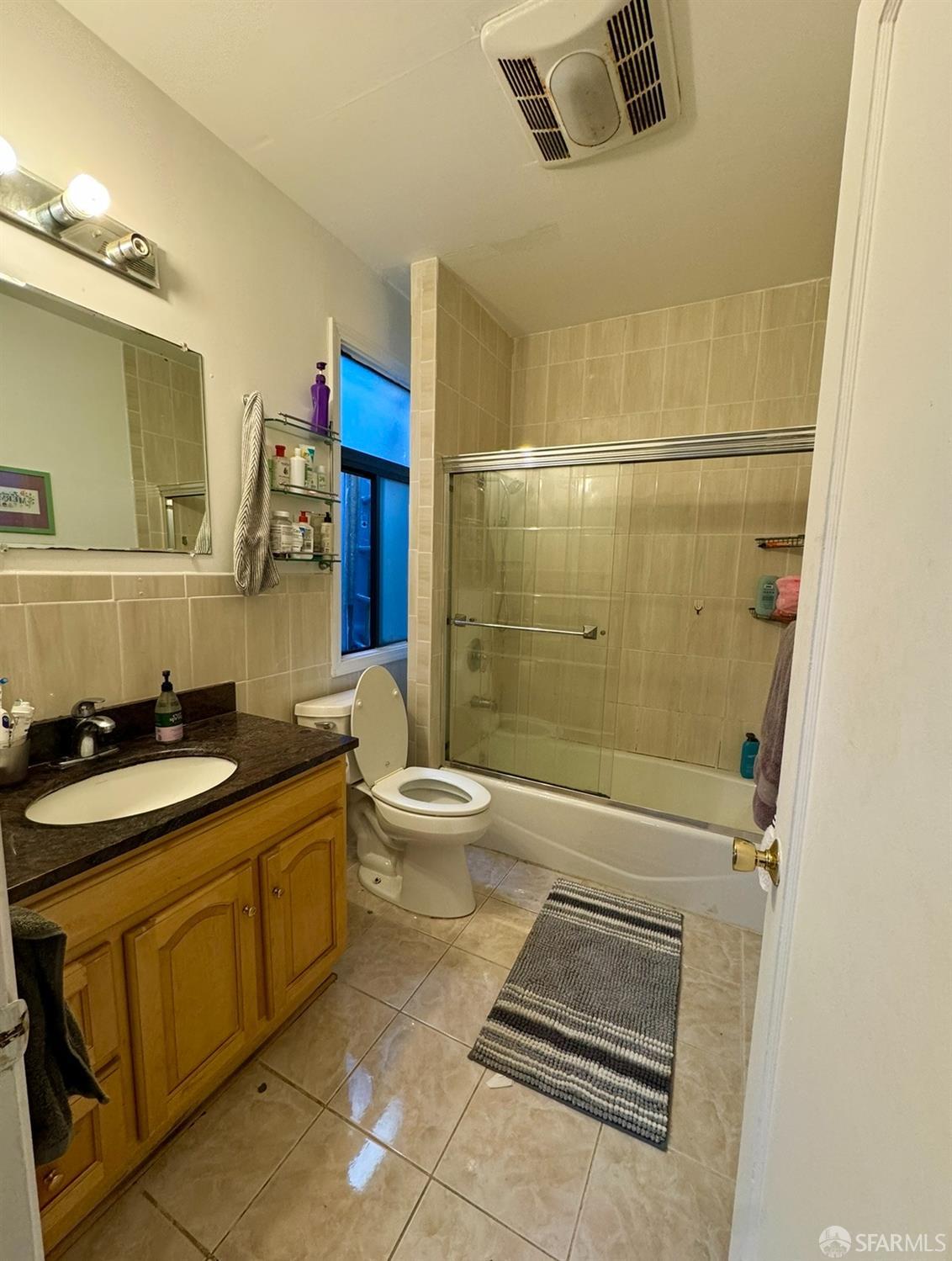 Detail Gallery Image 9 of 11 For 247 Brighton Ave, San Francisco,  CA 94112 - 1 Beds | 2 Baths