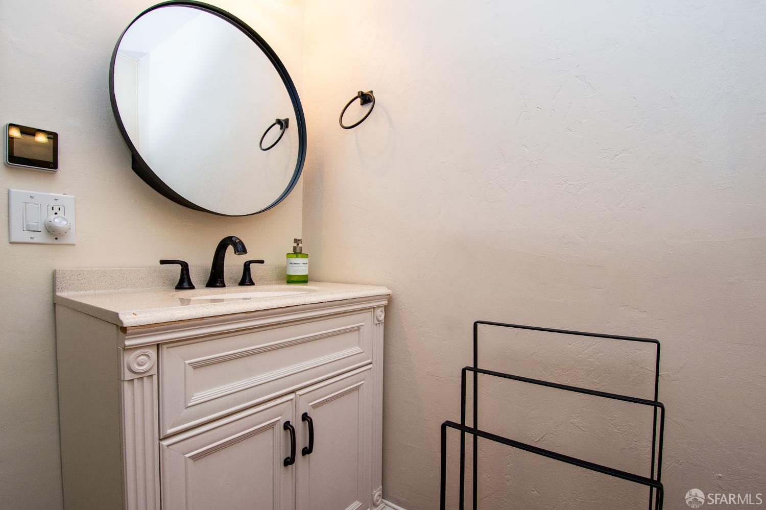 Detail Gallery Image 23 of 30 For 40 Encina Ave, Monterey,  CA 93940 - 3 Beds | 2 Baths