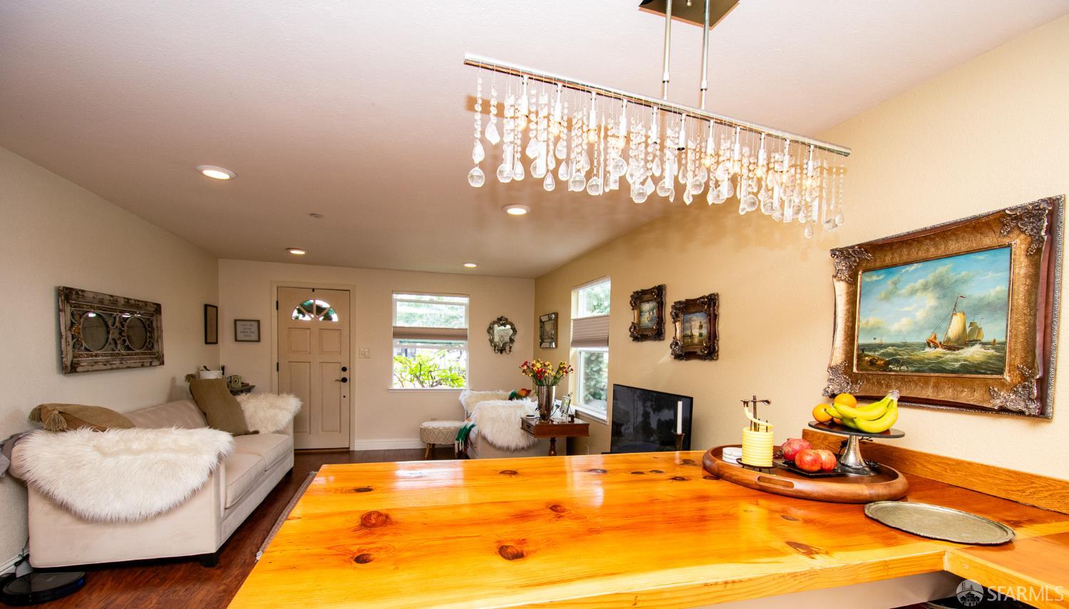 Detail Gallery Image 8 of 30 For 40 Encina Ave, Monterey,  CA 93940 - 3 Beds | 2 Baths