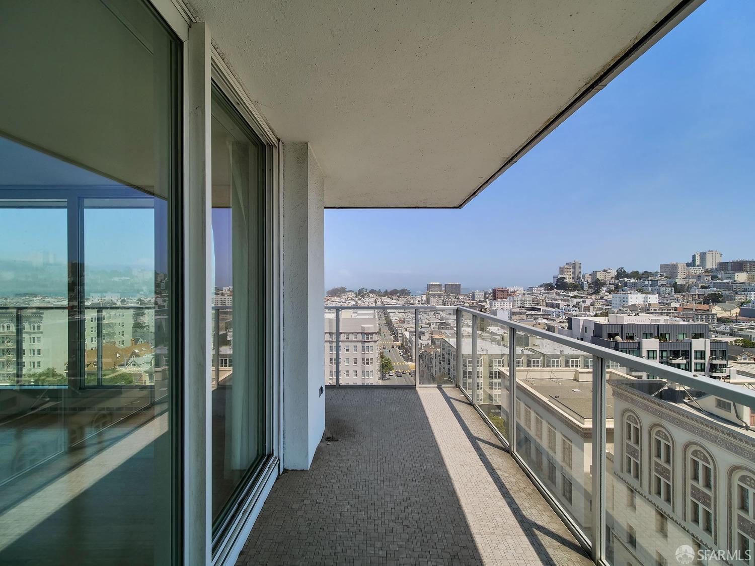 Detail Gallery Image 7 of 36 For 1800 Pacific Ave #701,  San Francisco,  CA 94109 - 2 Beds | 2 Baths