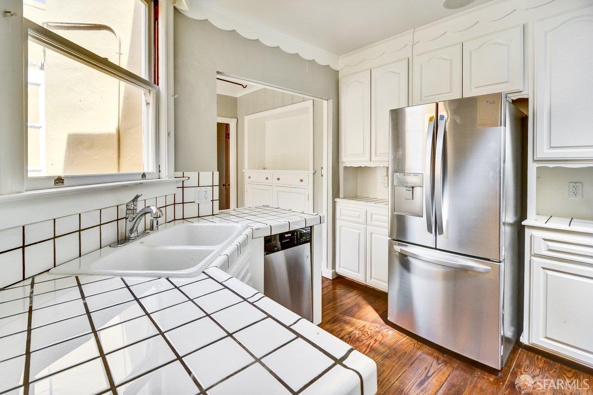 Detail Gallery Image 11 of 31 For 1770 17th Ave, San Francisco,  CA 94122 - 3 Beds | 2 Baths