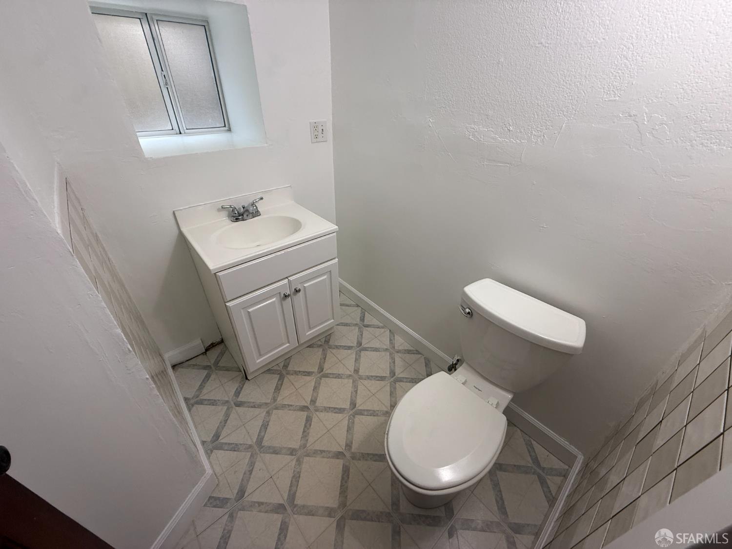 Detail Gallery Image 28 of 40 For 8122 Geary Blvd, San Francisco,  CA 94121 - 7 Beds | 5/1 Baths