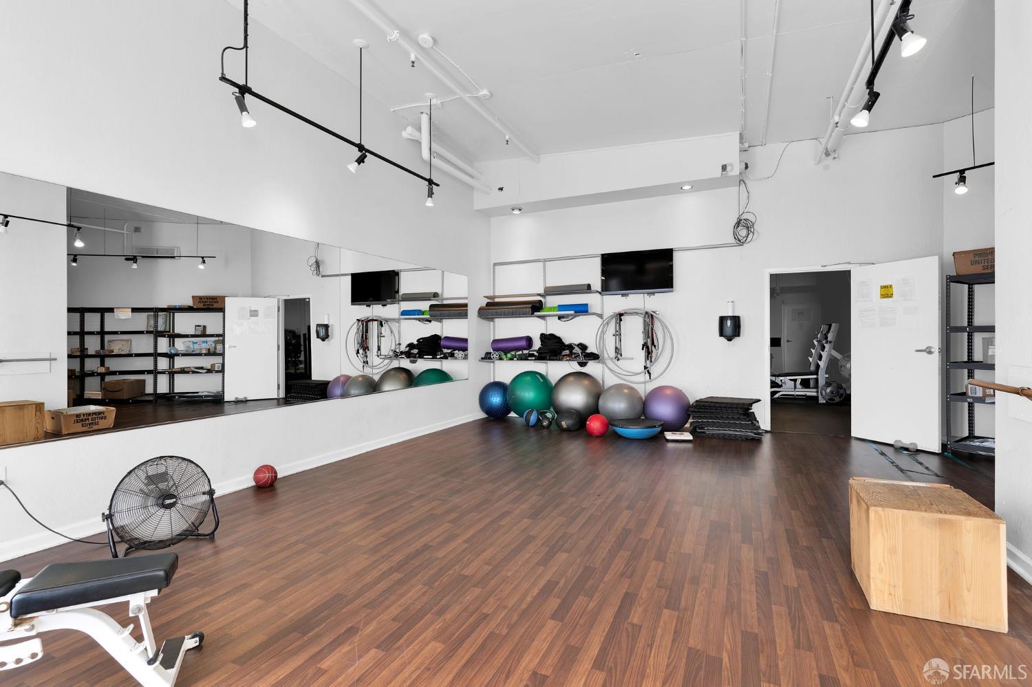 Photo #23: 425080082 Listing: Photo #23