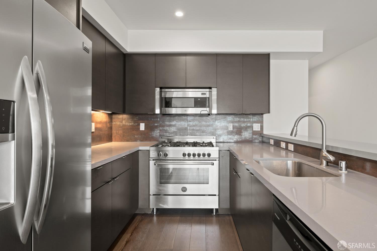 Detail Gallery Image 4 of 15 For 252 9th St #503,  San Francisco,  CA 94103 - 2 Beds | 1 Baths