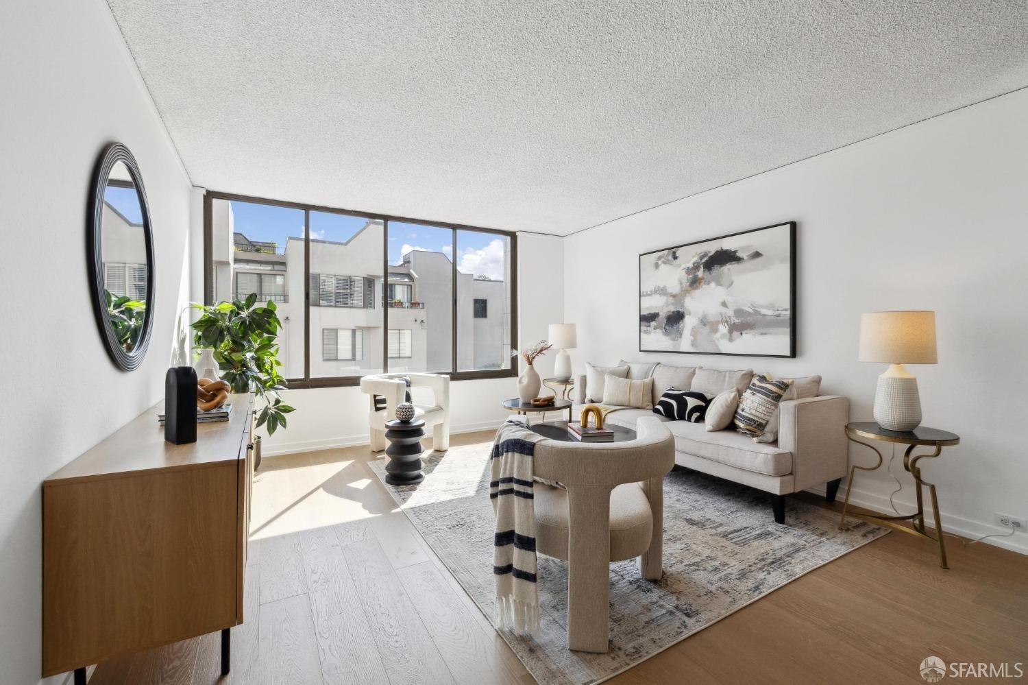 Front Image Thumbnail for SF425085829