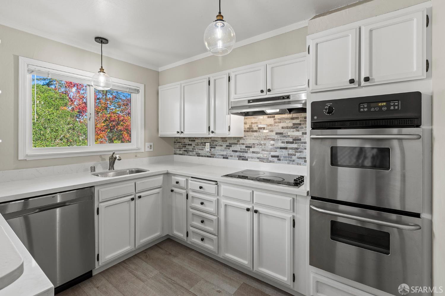 Detail Gallery Image 10 of 25 For 1059 El Centro Ave #3,  Oakland,  CA 94602 - 2 Beds | 2 Baths