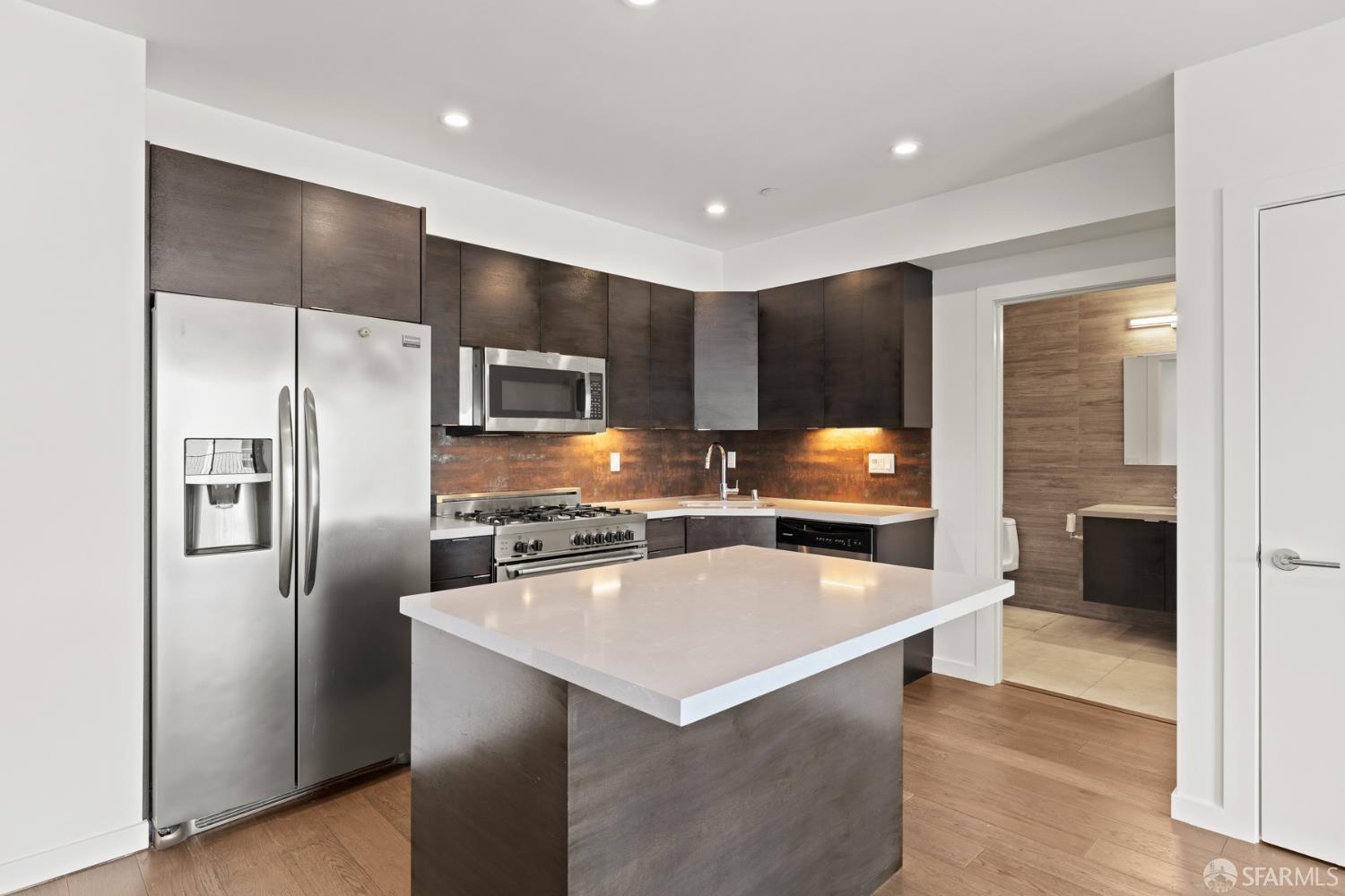 Detail Gallery Image 3 of 13 For 252 9th St #502,  San Francisco,  CA 94103 - 1 Beds | 1 Baths