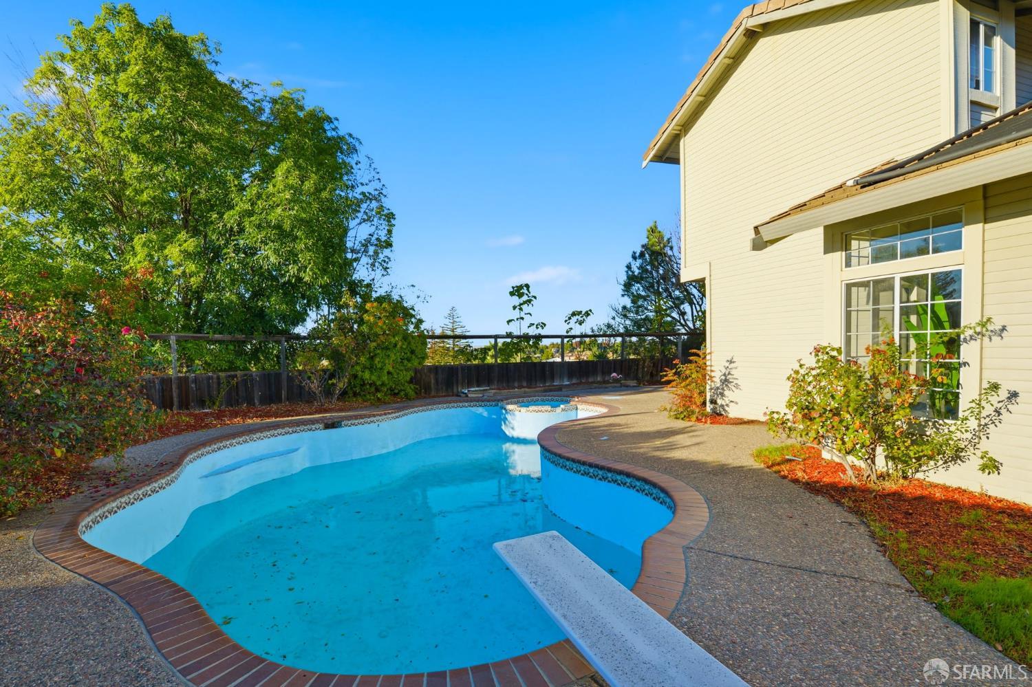 Detail Gallery Image 40 of 41 For 4737 Crestone Peak Ct, Antioch,  CA 94531 - 4 Beds | 3 Baths