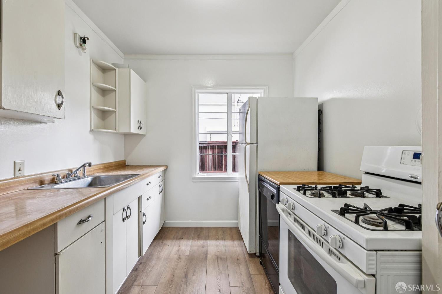 Detail Gallery Image 48 of 72 For 1115 Capuchino Ave, Burlingame,  CA 94010 - – Beds | – Baths