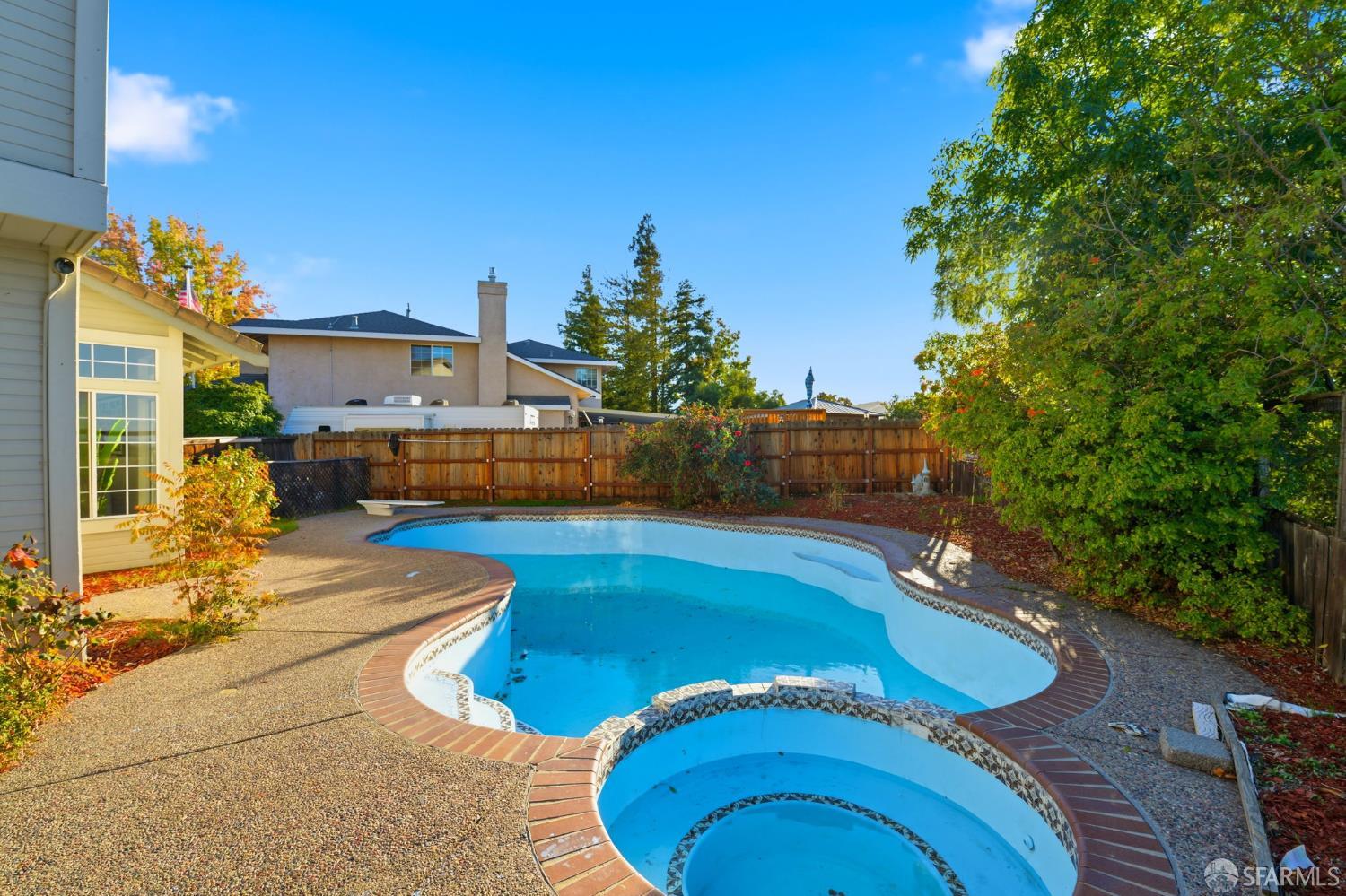 Detail Gallery Image 39 of 41 For 4737 Crestone Peak Ct, Antioch,  CA 94531 - 4 Beds | 3 Baths