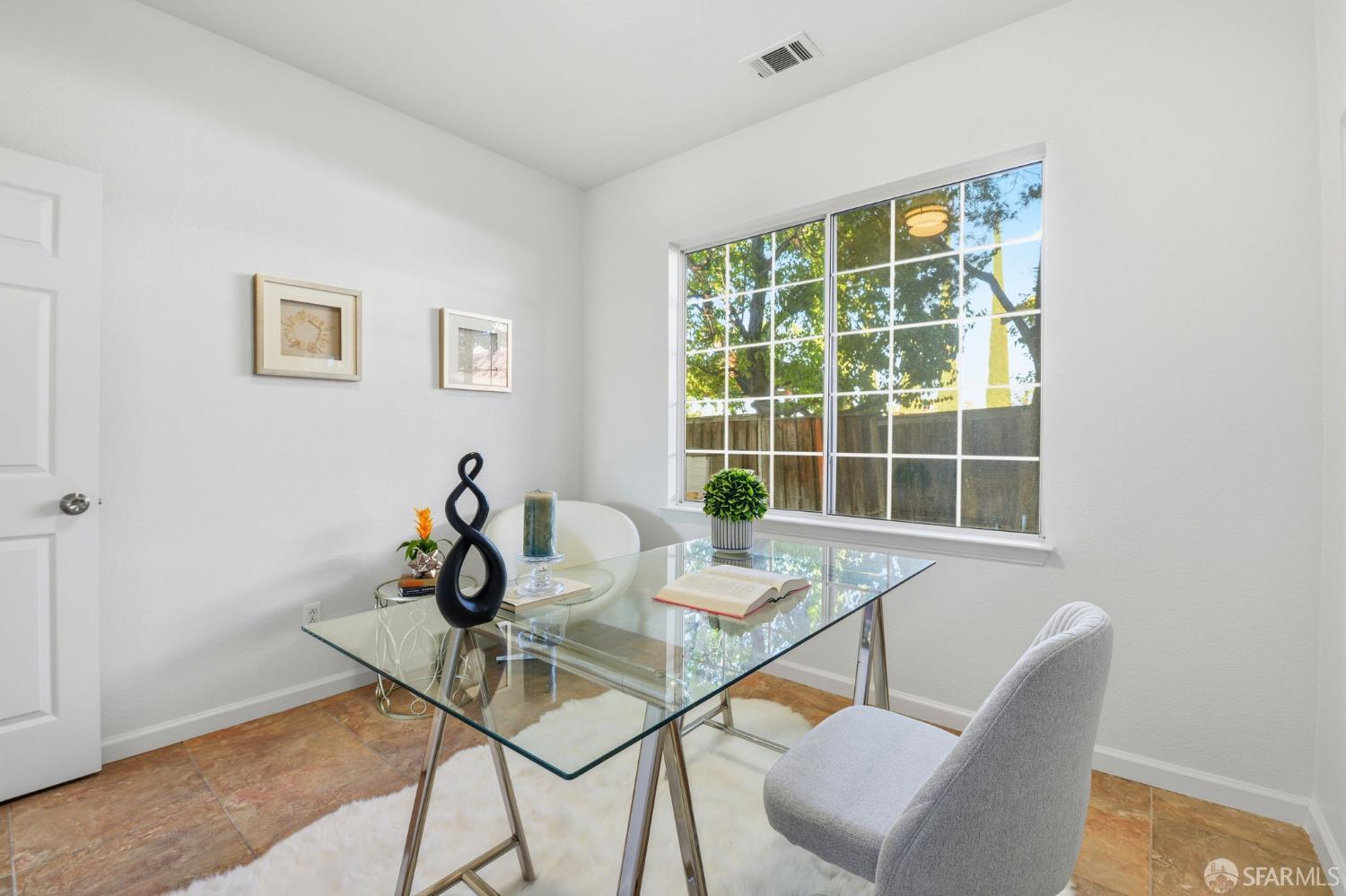 Detail Gallery Image 19 of 41 For 4737 Crestone Peak Ct, Antioch,  CA 94531 - 4 Beds | 3 Baths