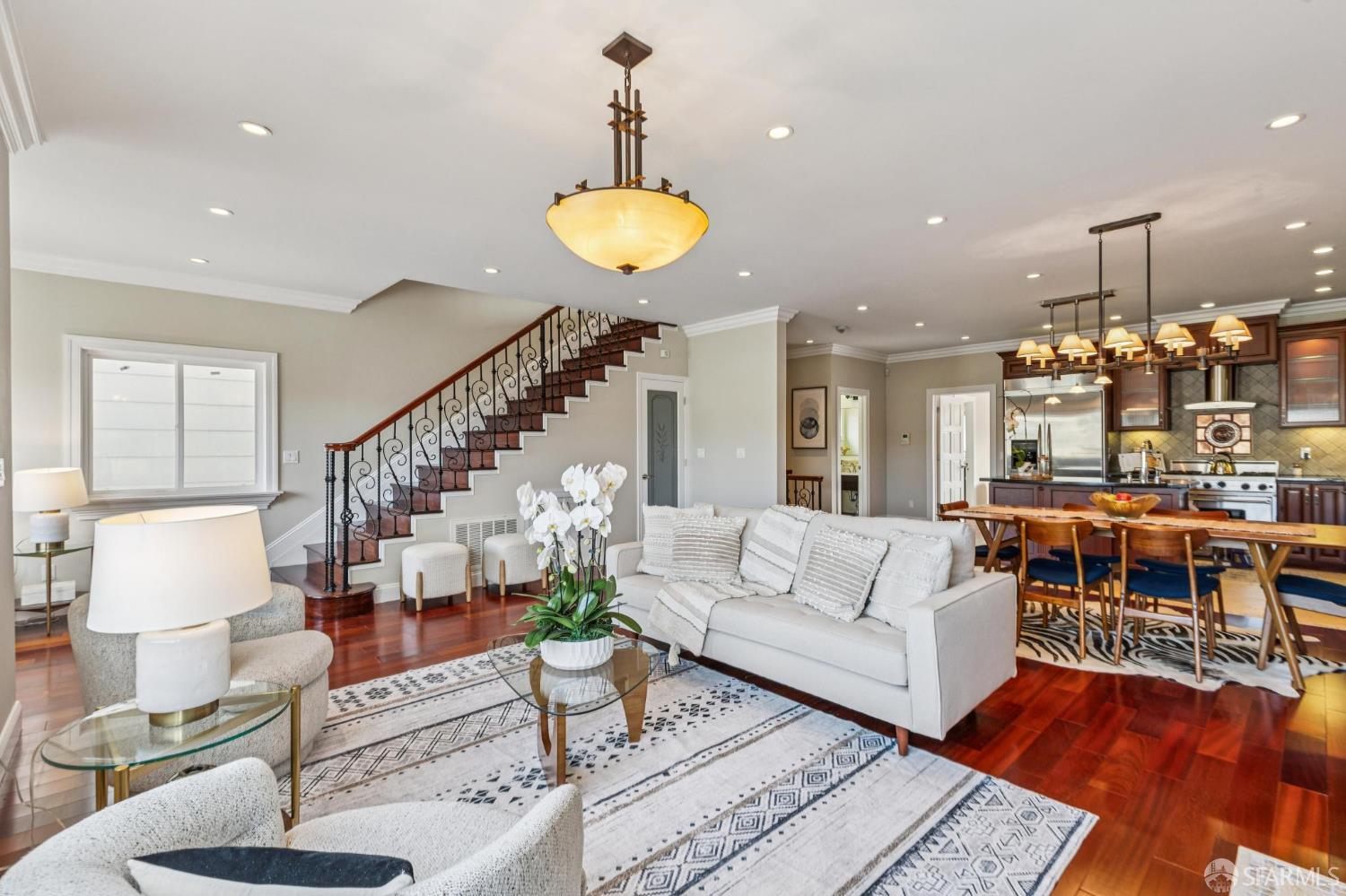 Detail Gallery Image 7 of 64 For 1727 Ulloa St, San Francisco,  CA 94116 - 5 Beds | 4/1 Baths