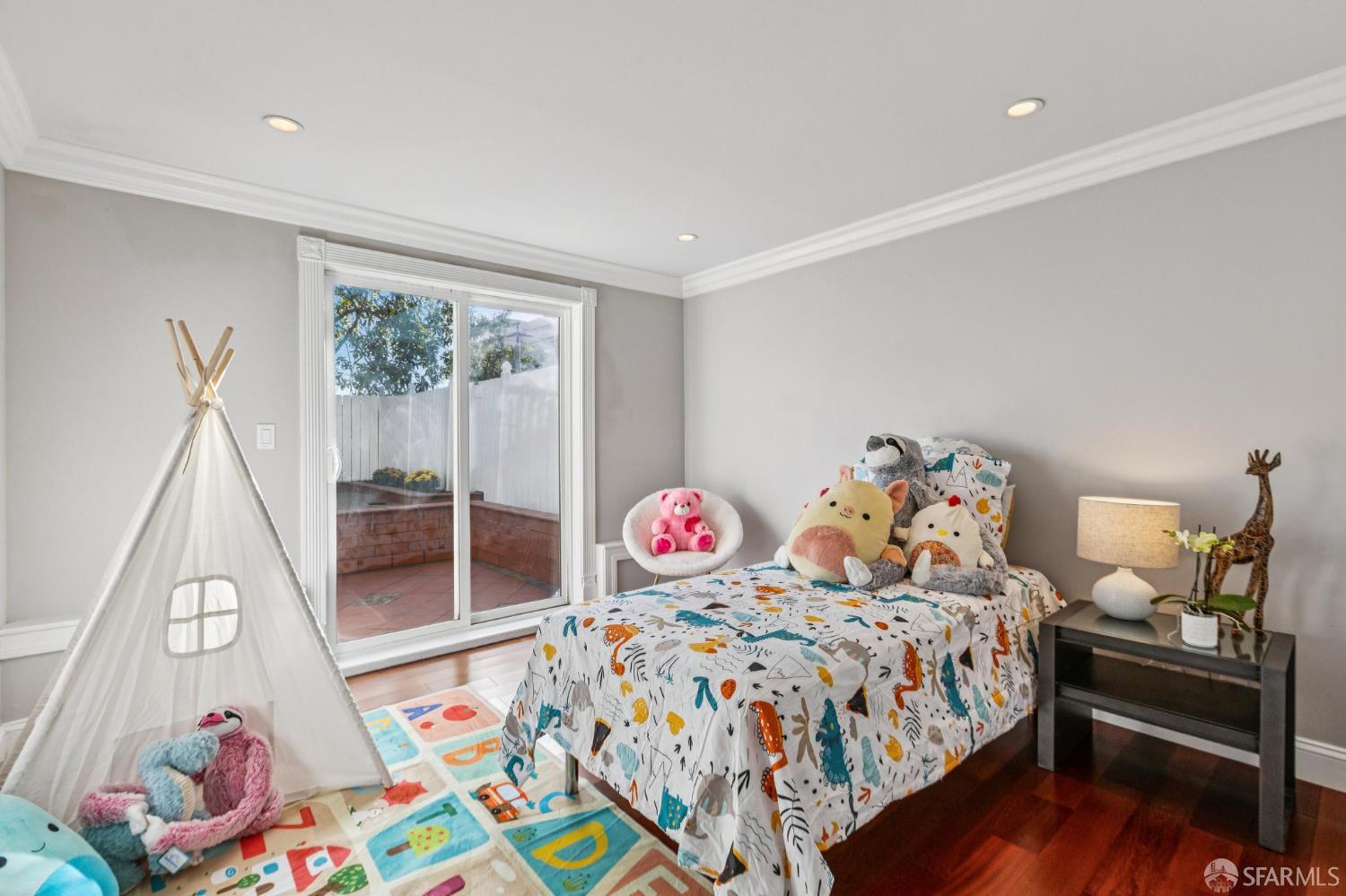 Detail Gallery Image 56 of 64 For 1727 Ulloa St, San Francisco,  CA 94116 - 5 Beds | 4/1 Baths