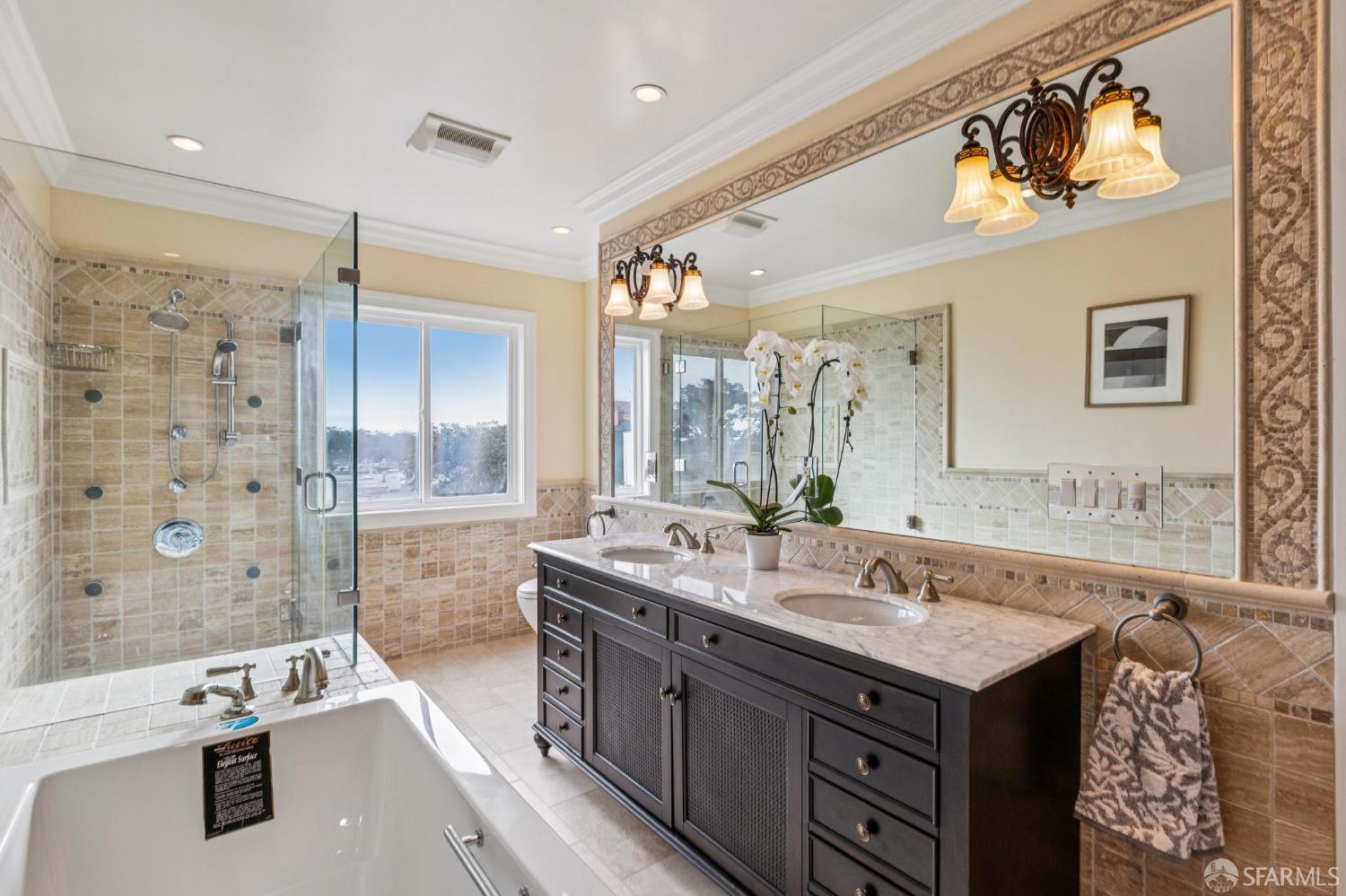 Detail Gallery Image 44 of 64 For 1727 Ulloa St, San Francisco,  CA 94116 - 5 Beds | 4/1 Baths