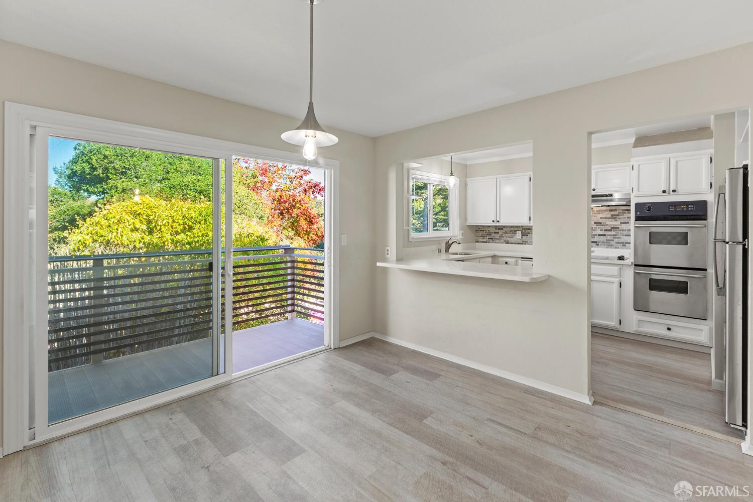 Detail Gallery Image 6 of 25 For 1059 El Centro Ave #3,  Oakland,  CA 94602 - 2 Beds | 2 Baths