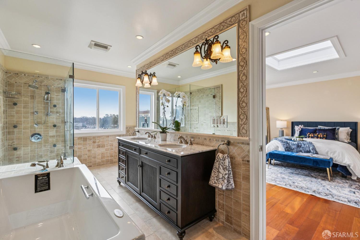 Detail Gallery Image 43 of 64 For 1727 Ulloa St, San Francisco,  CA 94116 - 5 Beds | 4/1 Baths