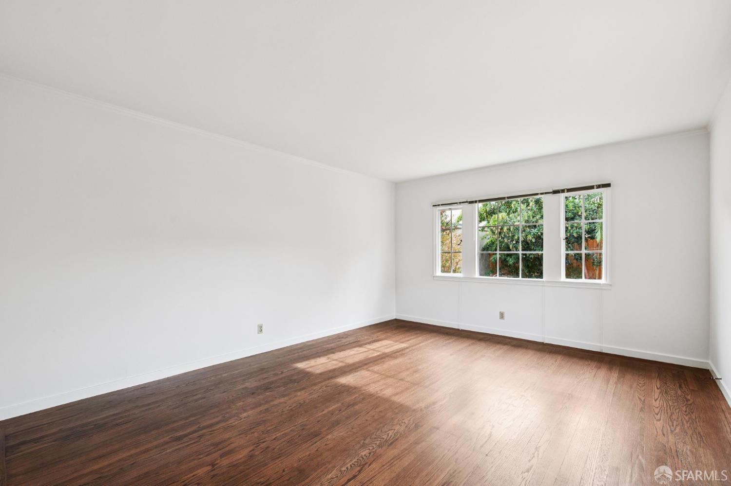 Detail Gallery Image 47 of 72 For 1115 Capuchino Ave, Burlingame,  CA 94010 - – Beds | – Baths