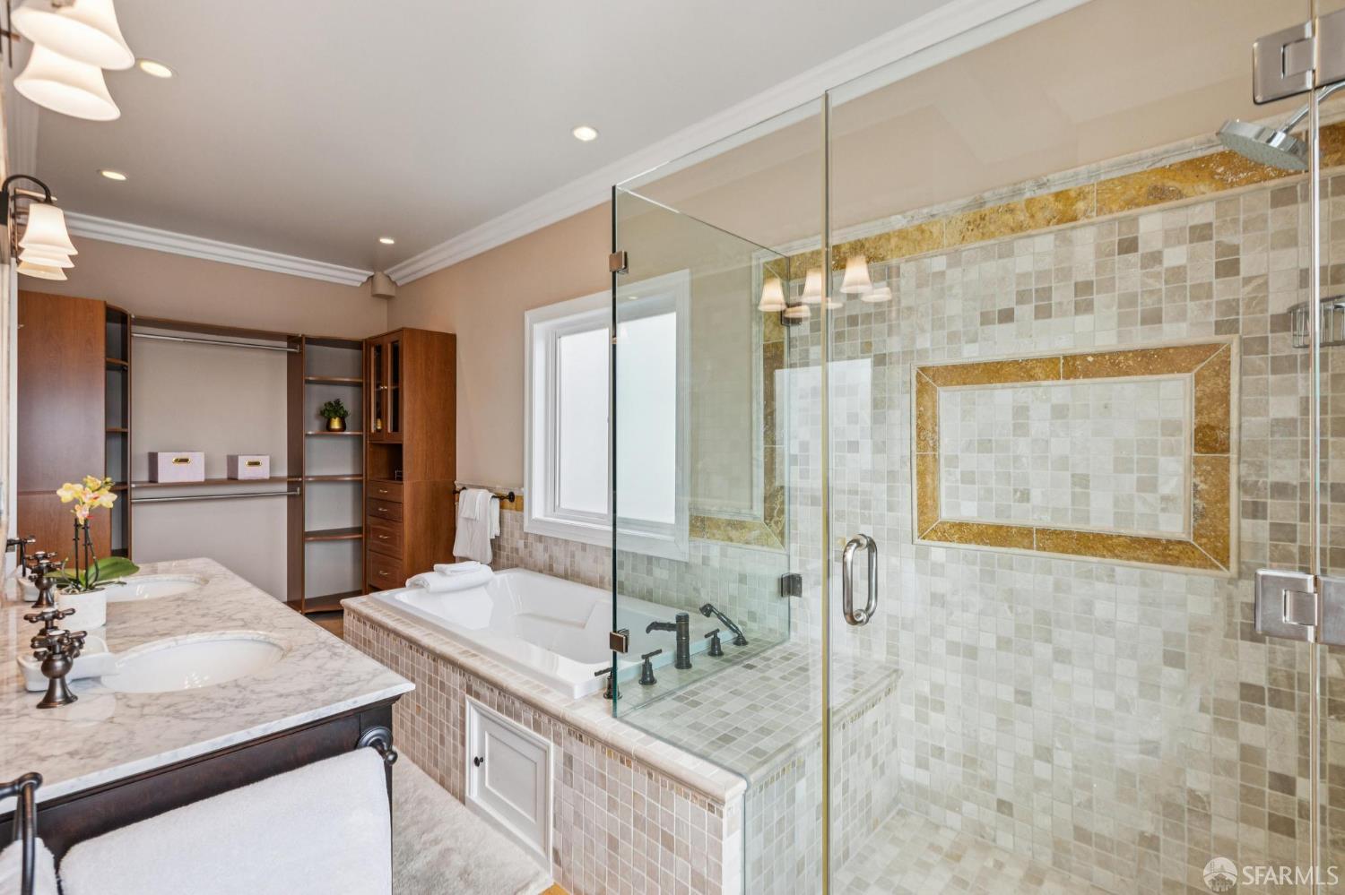 Detail Gallery Image 19 of 64 For 1727 Ulloa St, San Francisco,  CA 94116 - 5 Beds | 4/1 Baths